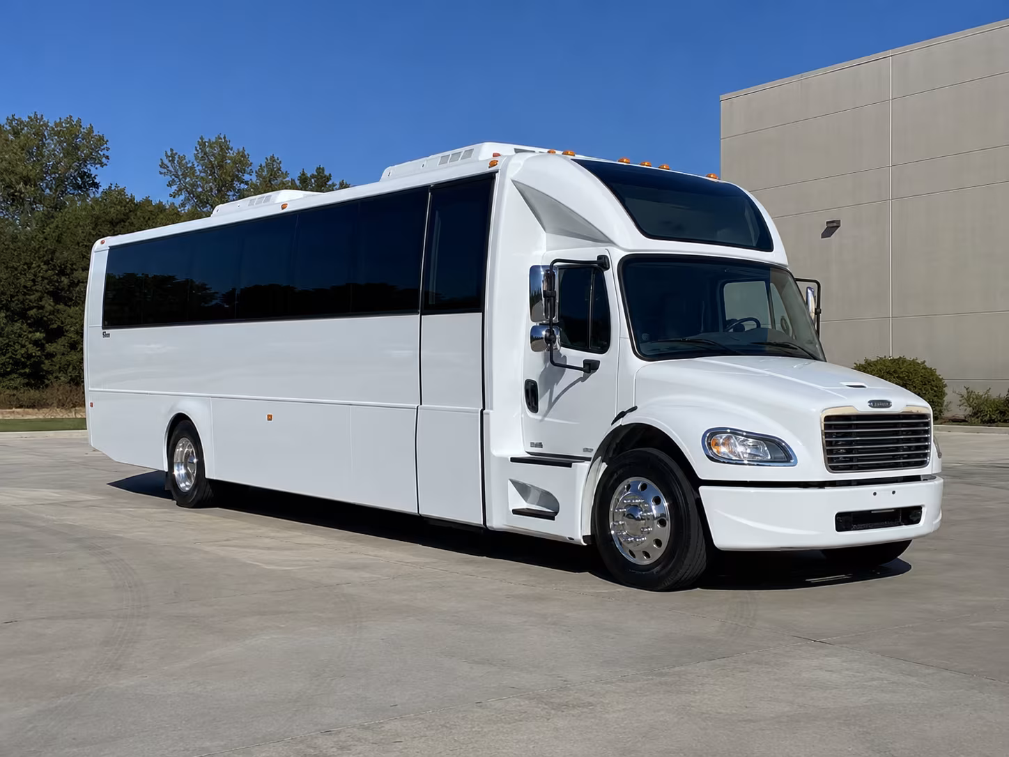 bristol 28 passenger party bus