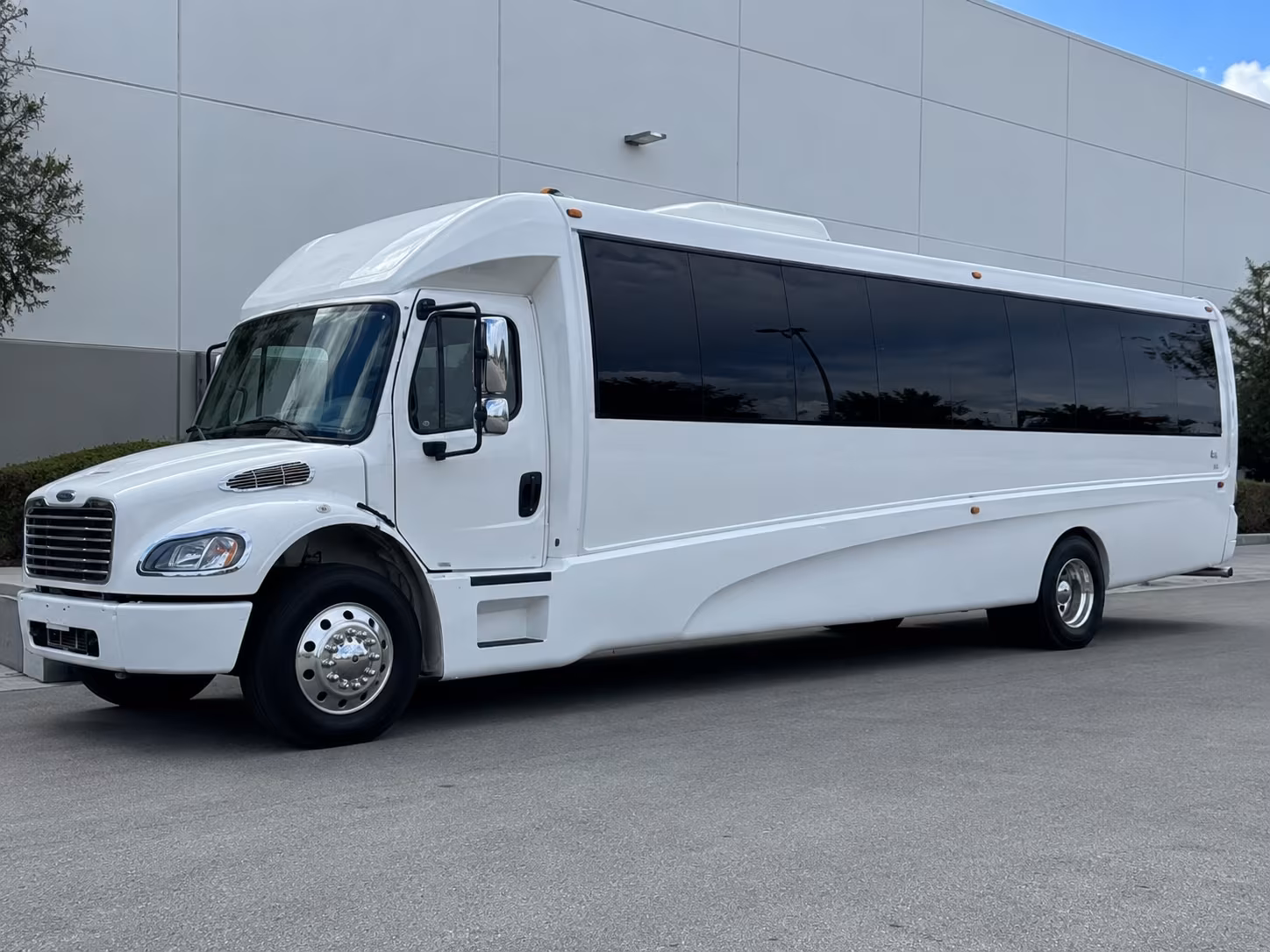 bristol holiday party bus rental
