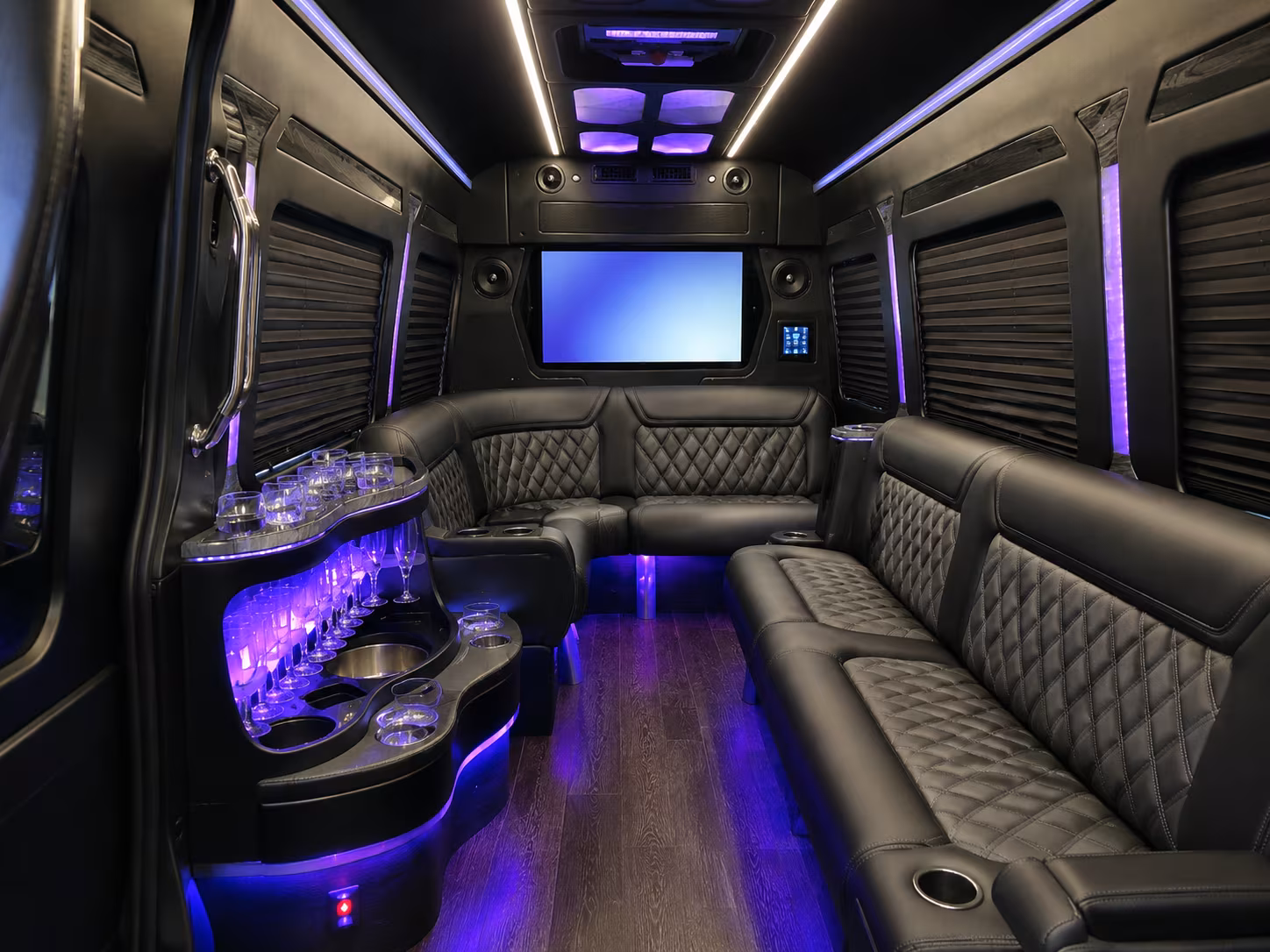 bus rentals for corporate retreats and team offsite travel
