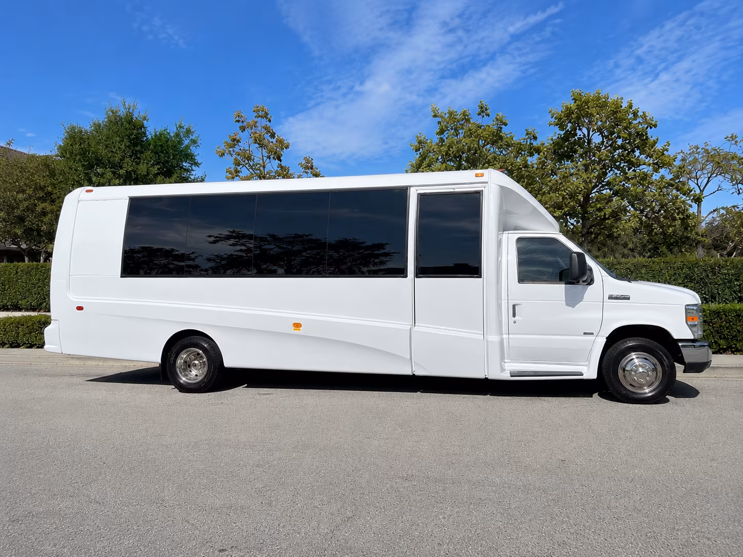 buses for bands and performers traveling through connecticut