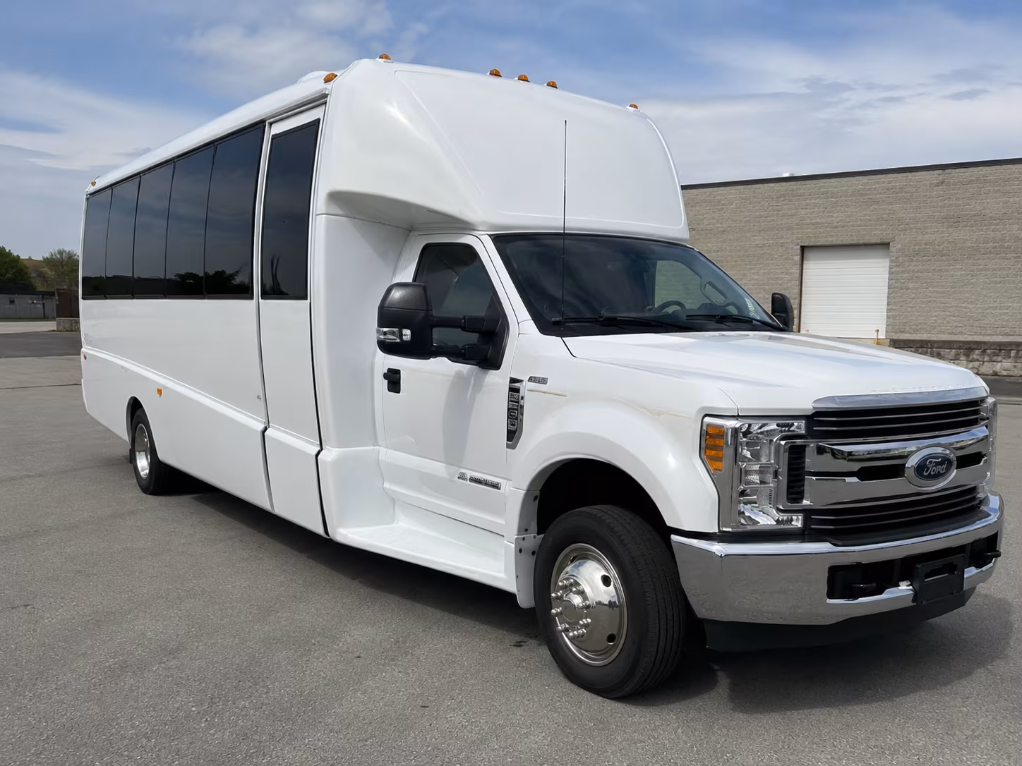 charter buses for bristol area museum and science center trips