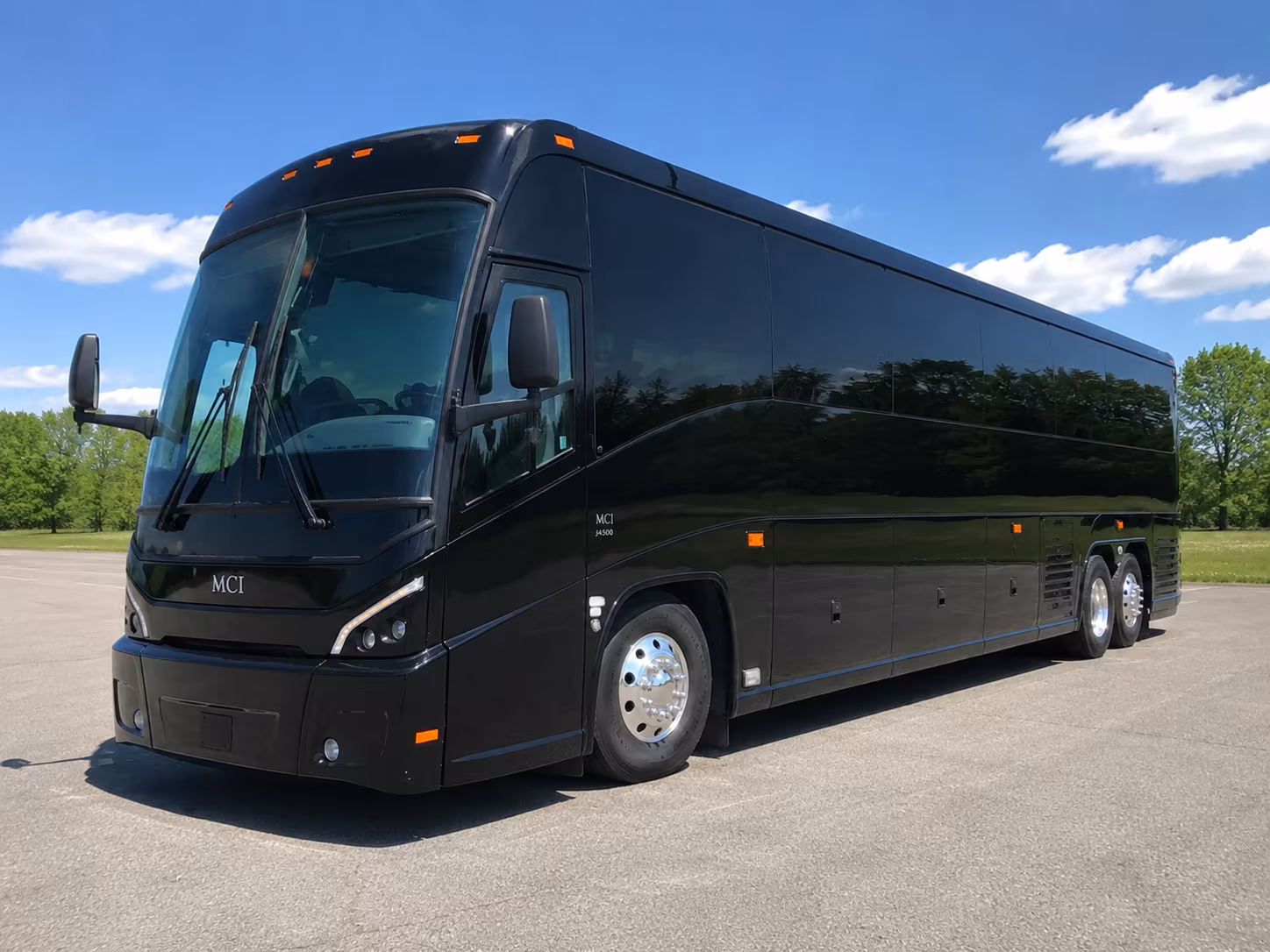 military shuttle buses for connecticut national guard reserve personnel near bristol